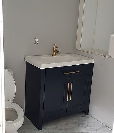 5th image of 3254 Graceland Ave