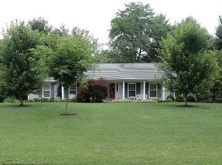 97 Summertree Dr, Nicholasville, KY 40356