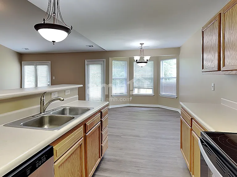 81 W Quail Wood Ln — Photo 3