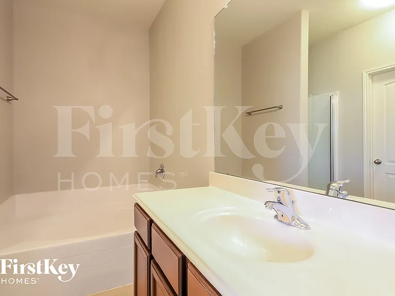 20802 Echo Manor Dr — Photo 9