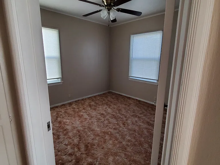 132 Moffett Dr — Photo 5