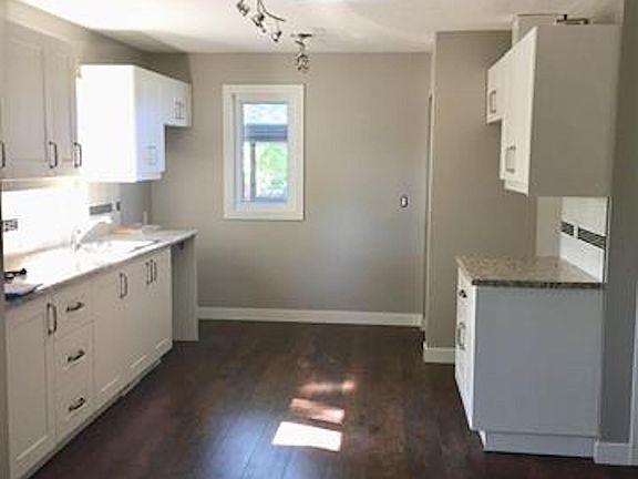 2nd image of 11922 42nd St NW