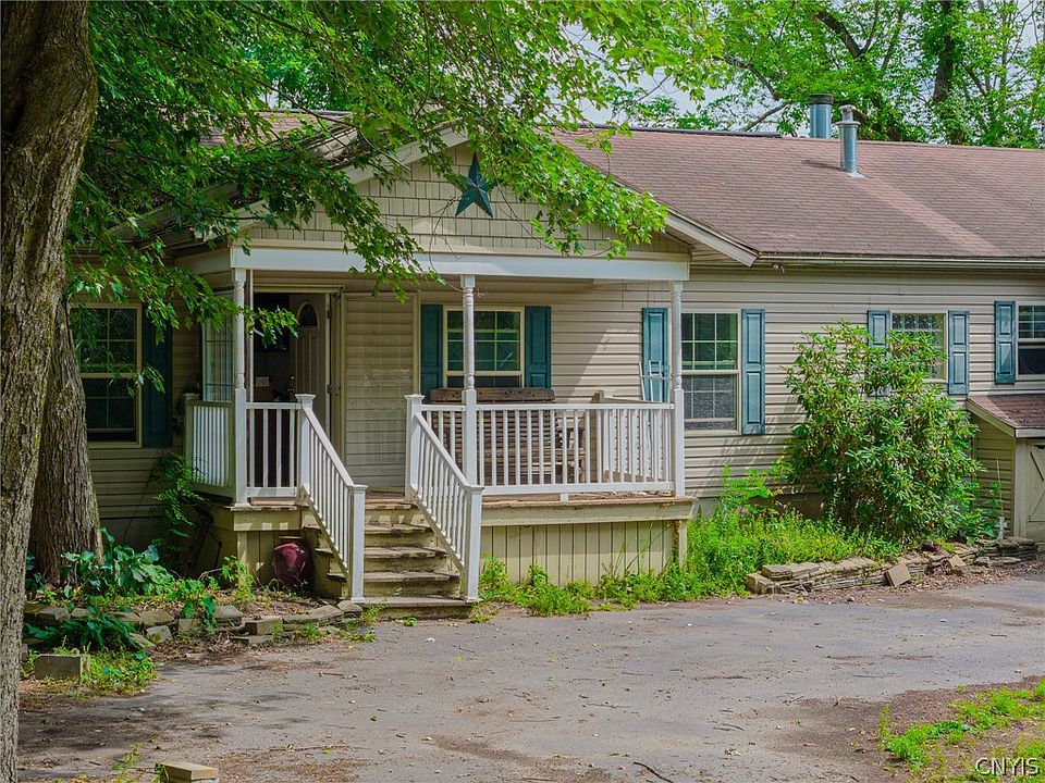 1st image of 2704 1/2 Suits Ave