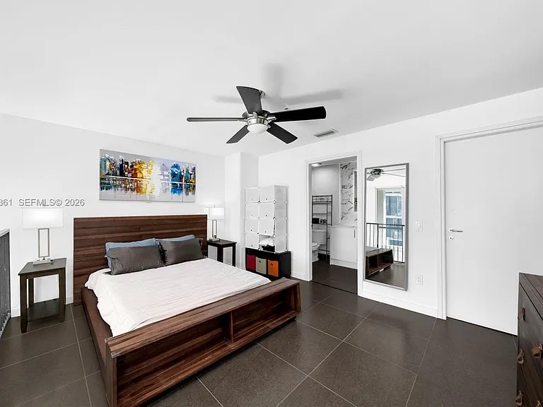 300 S Biscayne Blvd #L-410 — Photo 18