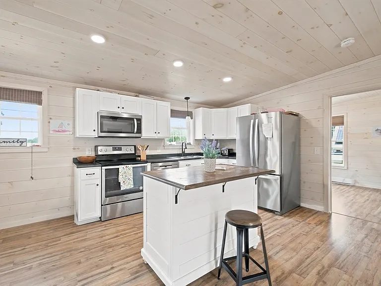 74 Blackmore Pond Cir — Photo 14