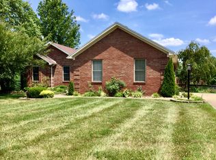 4010 Weber Ln, Floyds Knobs, IN 47119