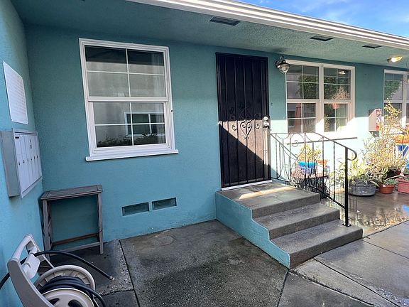 3rd image of 922 Obispo Ave APT 2