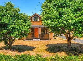 1089 SE Salmonberry Rd, Pt Orchard, WA 98366