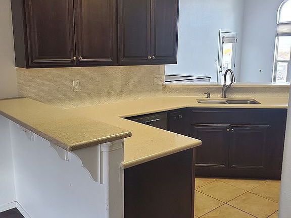 4th image of 5916 Tres Vistas Ct NW