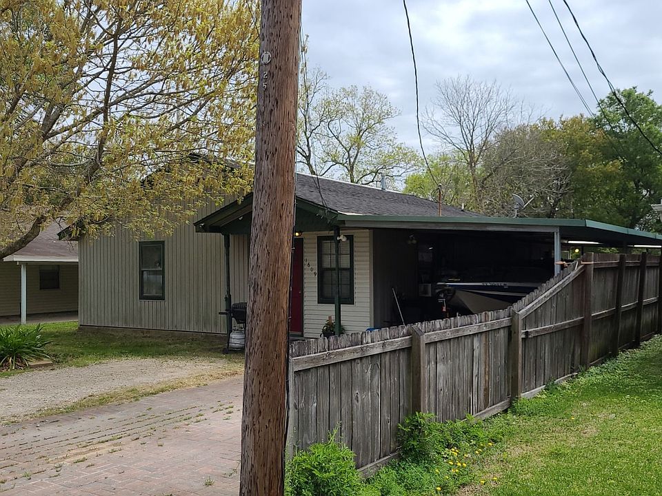 1st image of 1609 Avenue C