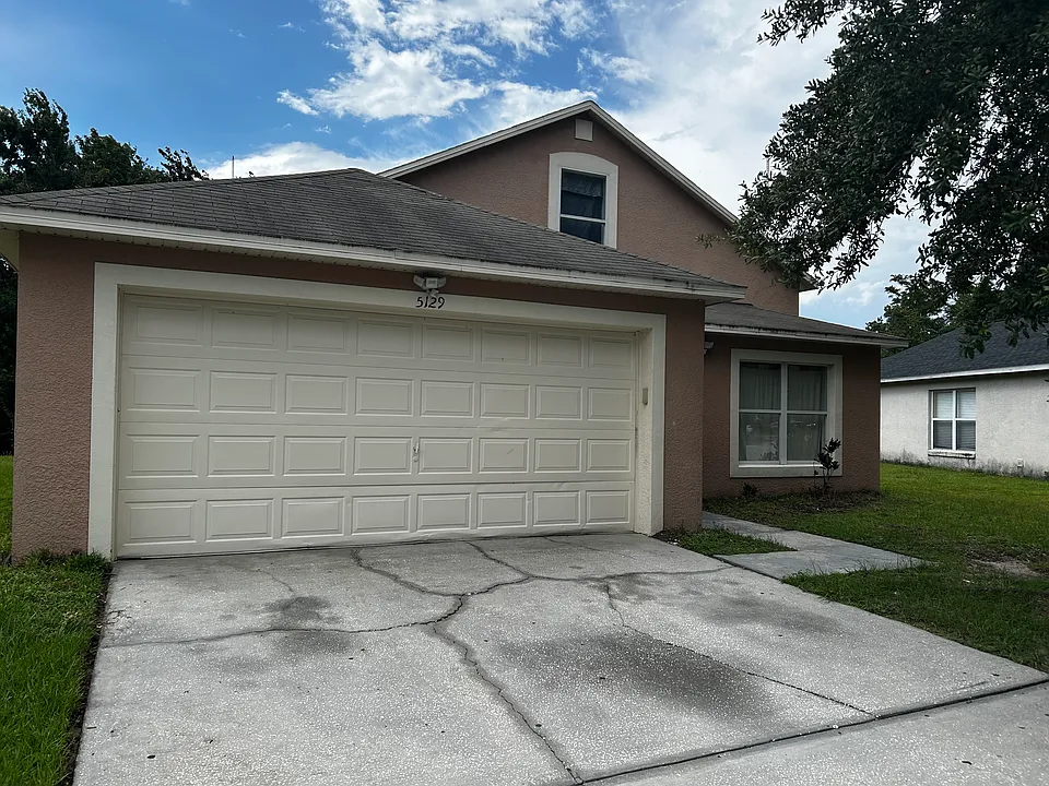 5129 Luna Negra Dr