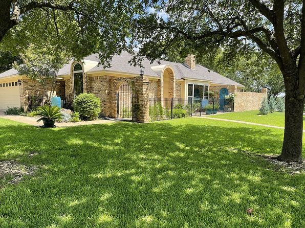 44 Sugar Creek Pl