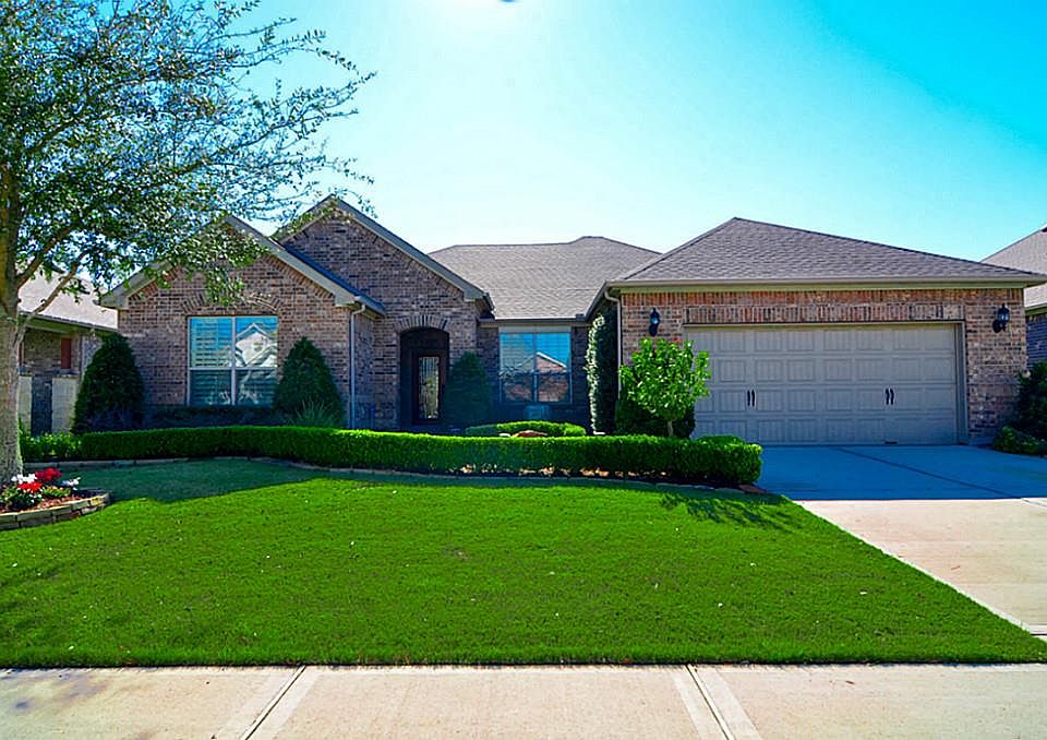 1st image of 1103 Majestic Oak
