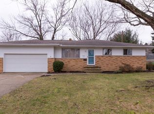 1901 Ridgewick Dr, Wickliffe, OH 44092