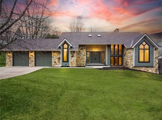 212 Deer Dr, New Kensington, PA 15068