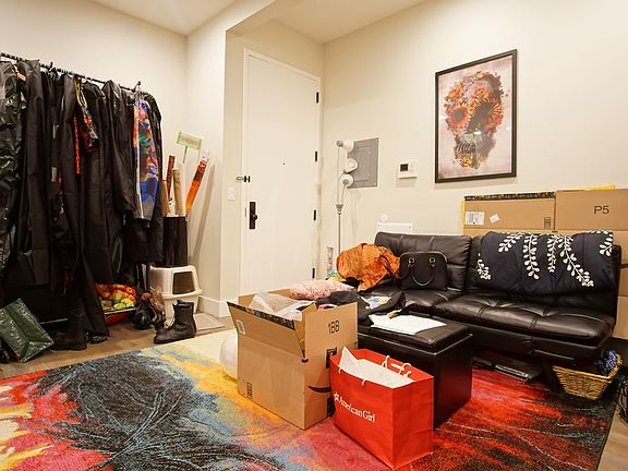 4th image of 492 Gates Ave APT 3B