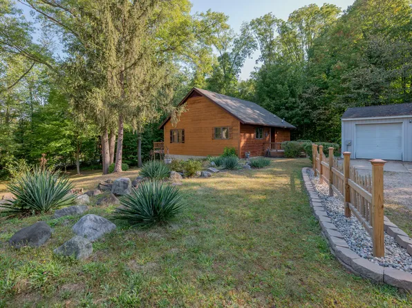 434 Water St, Otsego, MI 49078