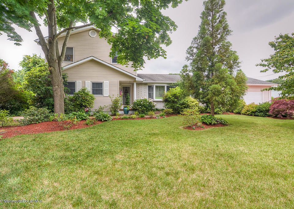 1st image of 656 Brookside Dr