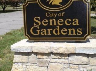 2618 Meadow Rd, Seneca Gardens, KY 40205