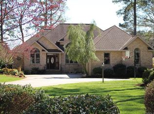 561 Skipjack Ln, Cobbs Creek, VA 23035