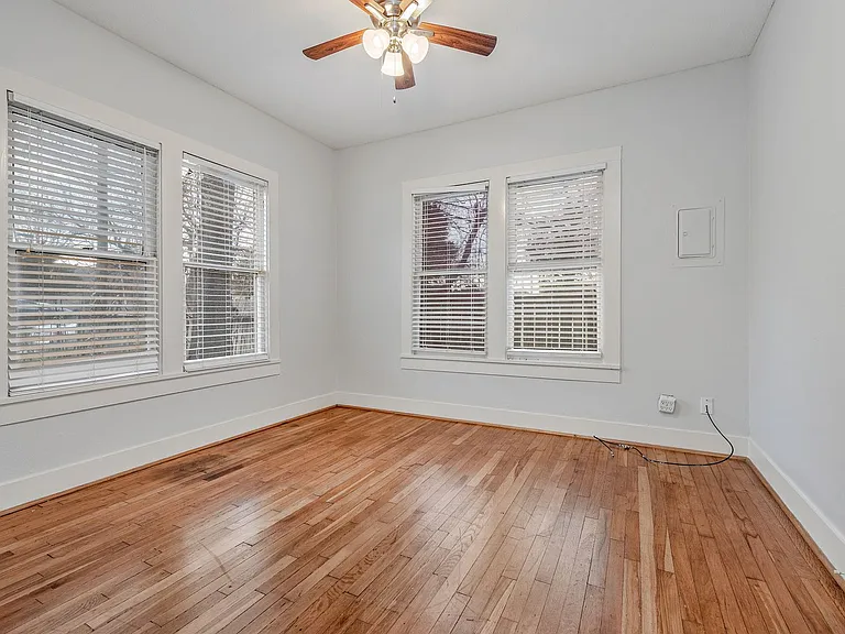 304 N Haswell Dr — Photo 14