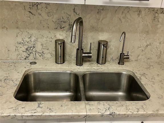 5th image of 90 Alton Rd APT 307
