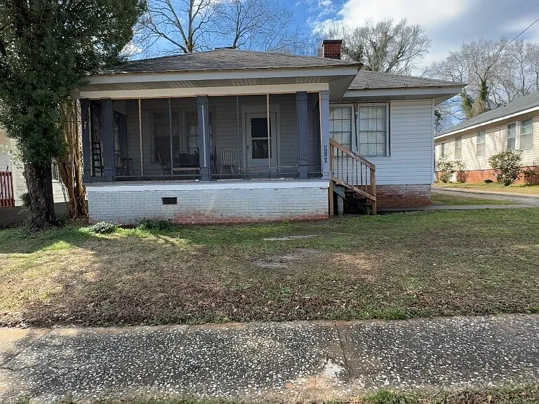 930 E Whitner St — Photo 1