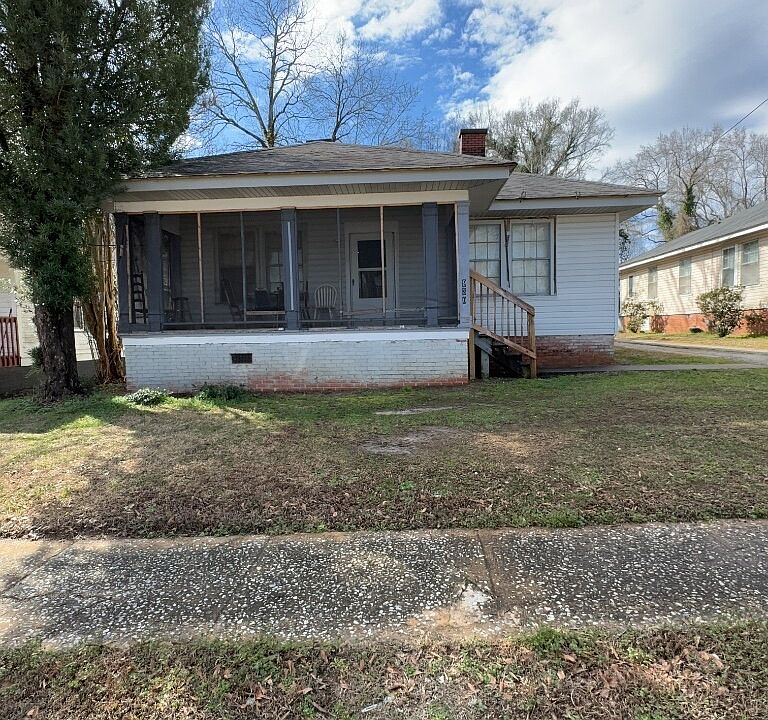 1st image of 930 E Whitner St