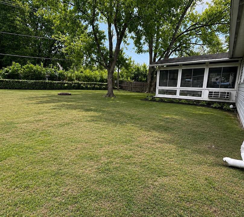 2nd image of 2605 Kenhill Dr