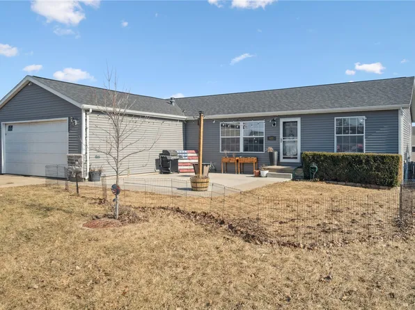 422 S Jackson St, Lisbon, IA 52253