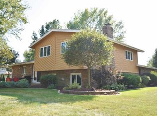 2800 Farm View Rd, New Lenox, IL 60451