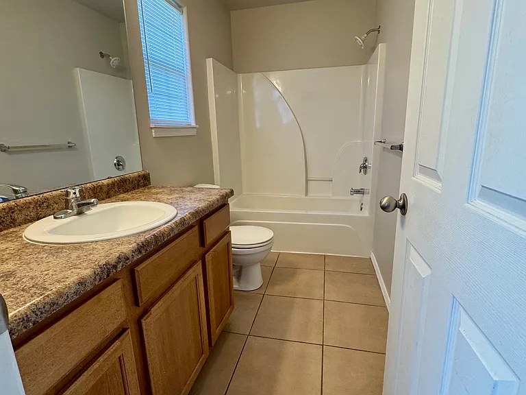 1103 N Missouri Dr — Photo 13