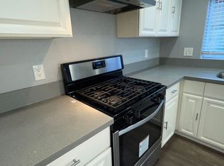 18500 Arline Ave APT B, Artesia, CA 90701