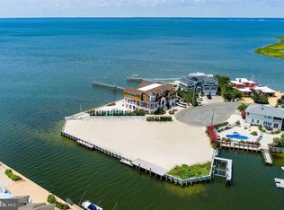 41 W Holly Dr, Beach Haven, NJ