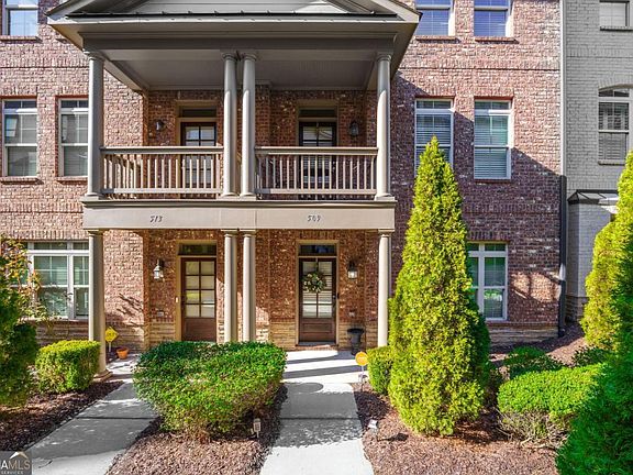 2nd image of 509 Leighton Woods Ct