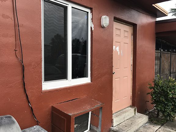 3rd image of 833 NW 10th Ter APT 2