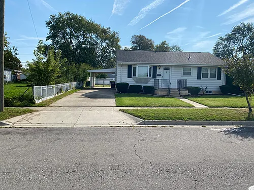1140 Maple Ave Photo 1