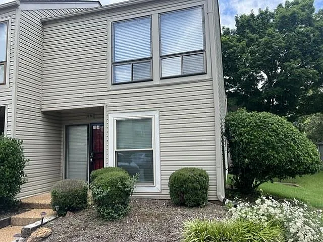 2 bed, 2.5 bath, 1338 sqft, $1,500 — Photo 2