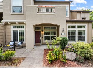 1899 NE Ashberry Dr, Hillsboro, OR 97124