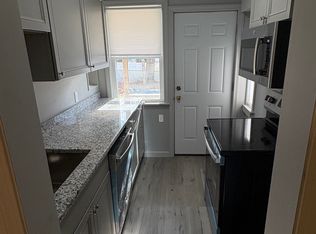 63 Franklin Ave APT 2, Rockland, MA 02370