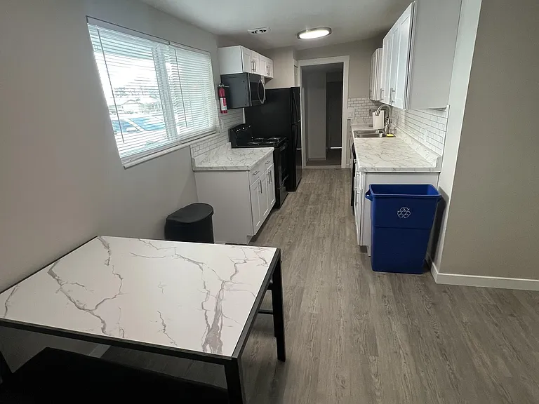 S 3080 W — Photo 10