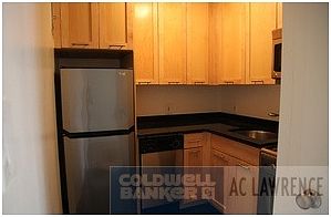 5th image of 145 E 13th St