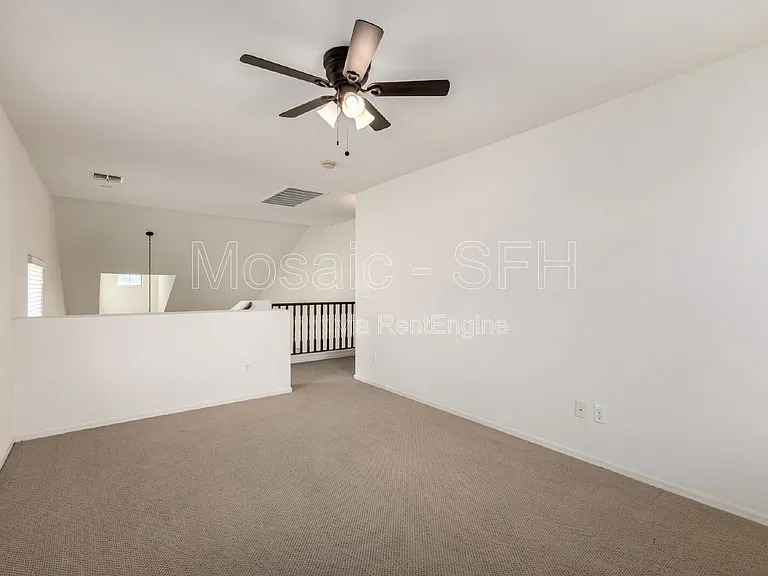 2656 E Boston St — Photo 32