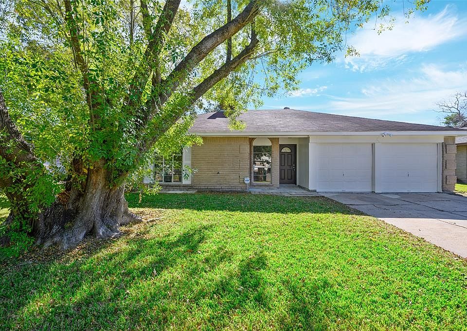 1st image of 6627 Castleview Ln