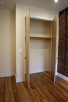 5th image of 407 Rogers Ave APT 3