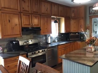 1404 Goffe St, Saint Clair, MI