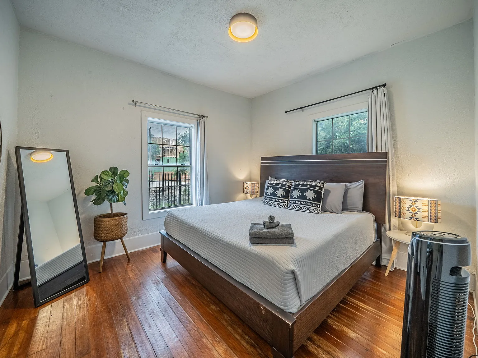 1 bed, 550 sqft, $2,160 — Photo 3