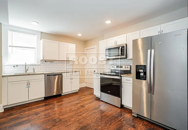 1260 S Champion Ave — Photo 9