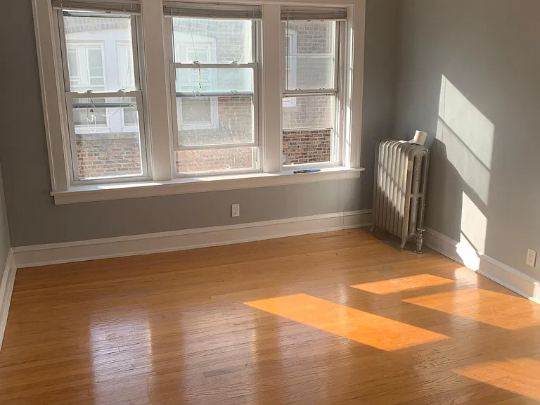 2505 W Gunnison St #1 — Photo 10
