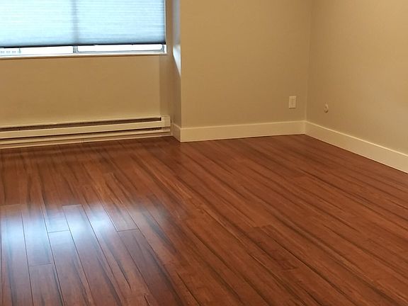 5th image of 372 Euclid Ave Unit 304